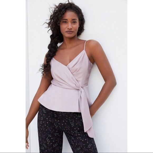 NEW Anthropologie ASTR the Label Tina V-Neck Tie-Waist Satin Cami Tank Top Small - Picture 1 of 4